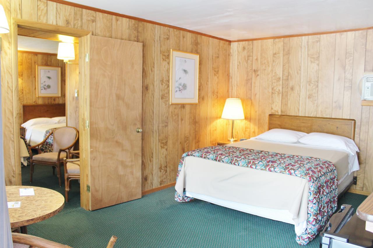 Barberry Court Motel &Cabins Lake George Eksteriør billede
