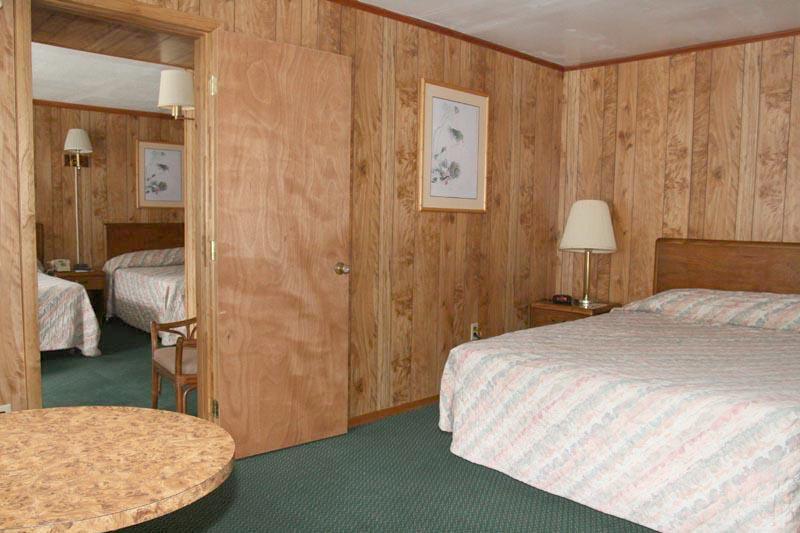 Barberry Court Motel &Cabins Lake George Eksteriør billede